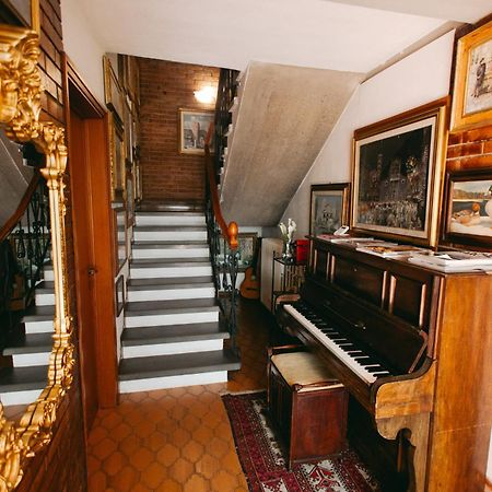 فندق Enzo'S House لوكا المظهر الخارجي الصورة